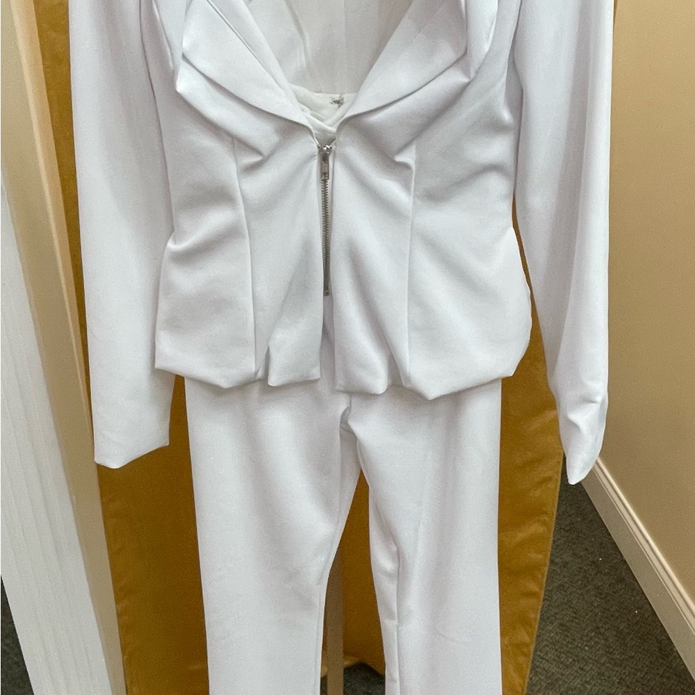 Elegant White Women's Pantsuit